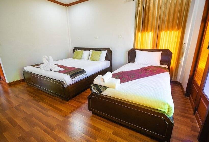 Отель Loesloei Garden Resort Phurua