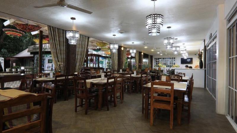 هتل Luljettas Place Garden Suites