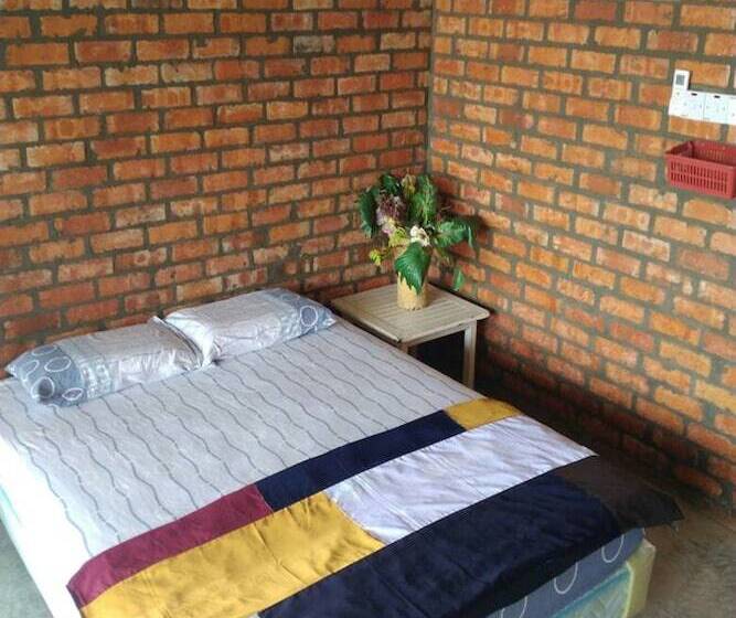 בית מלון כפרי Naga Puri Beach Retreat