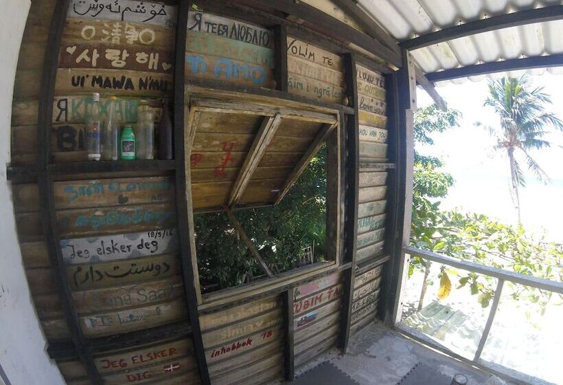 בית מלון כפרי Naga Puri Beach Retreat