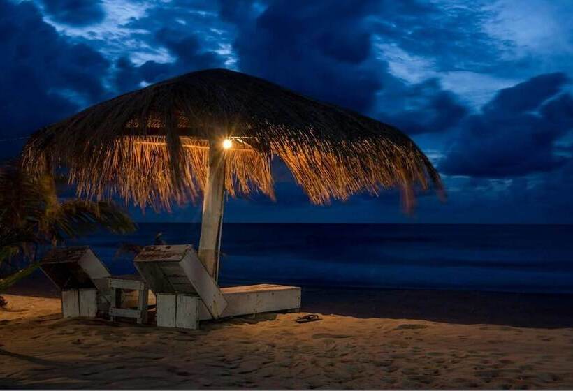 Hotel Naga Puri Beach Retreat