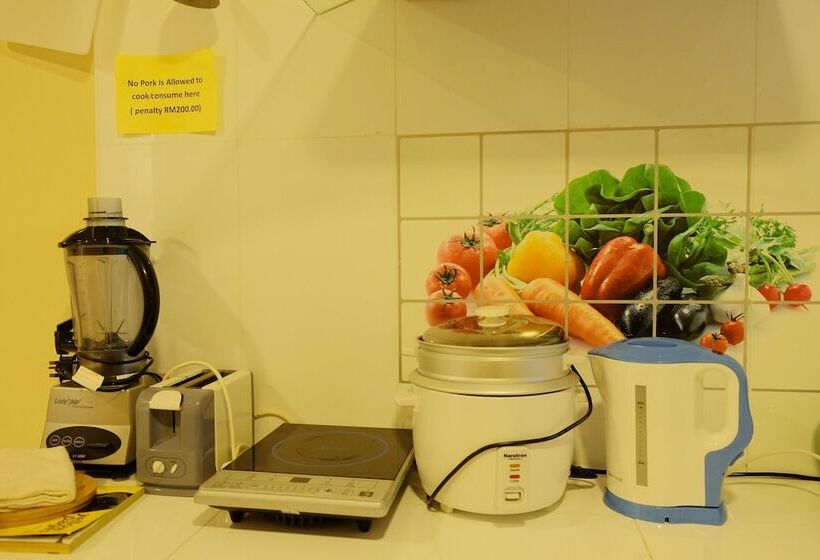 Отель Natol Homestay Paris