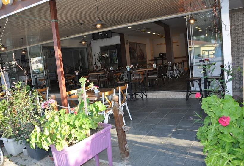 酒店 Neoss Boutique