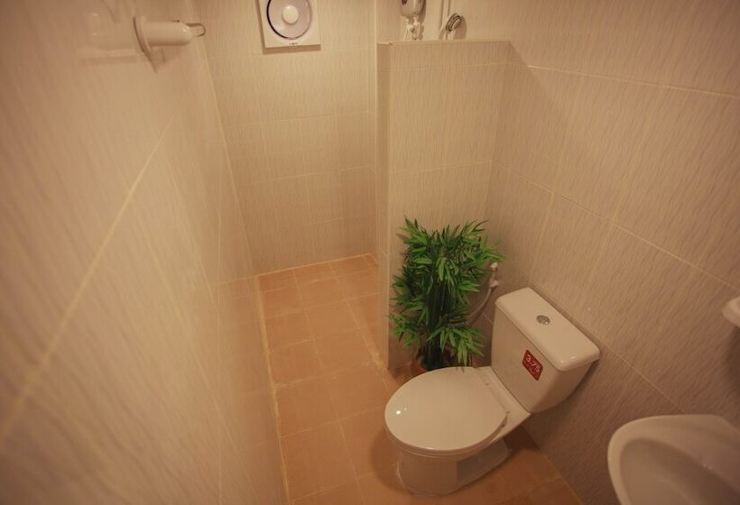 Отель Pantip Boutique