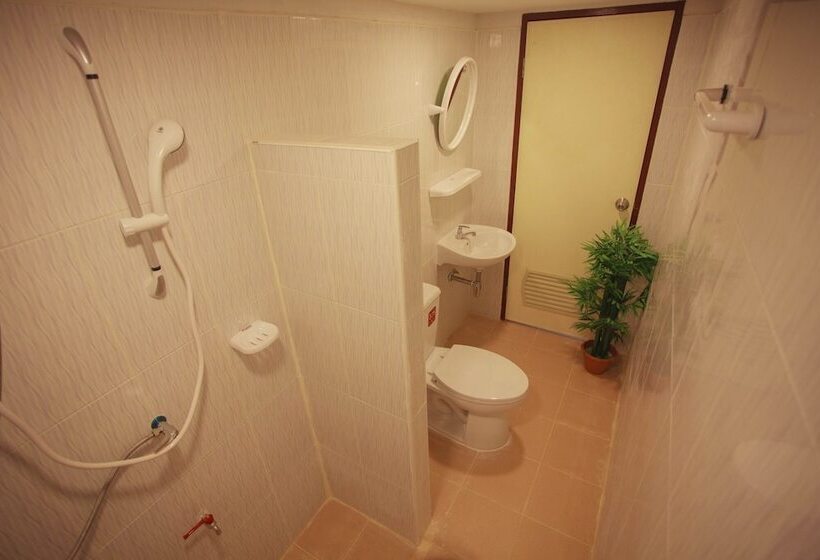 Отель Pantip Boutique