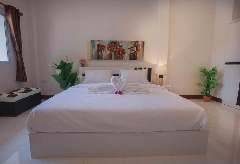 Отель Pantip Boutique