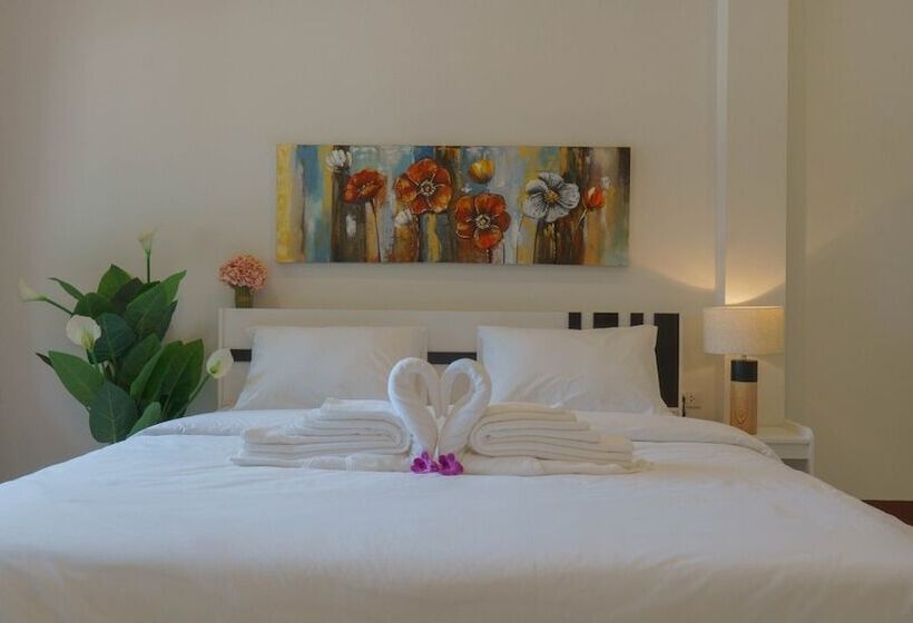 Отель Pantip Boutique