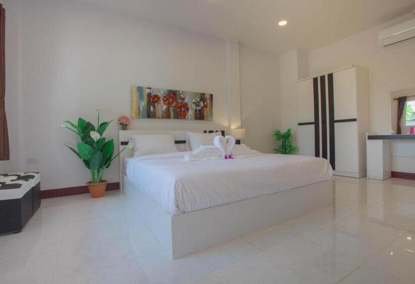 Отель Pantip Boutique