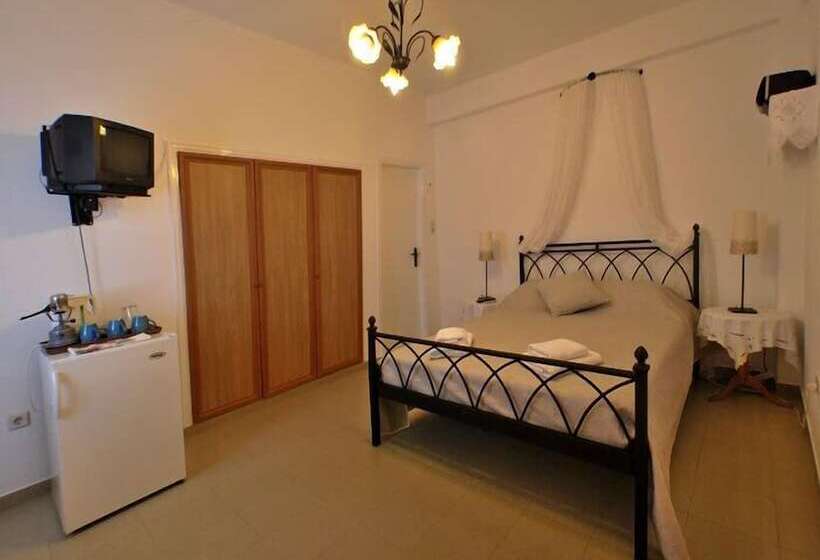 فندق Pension Moschoula