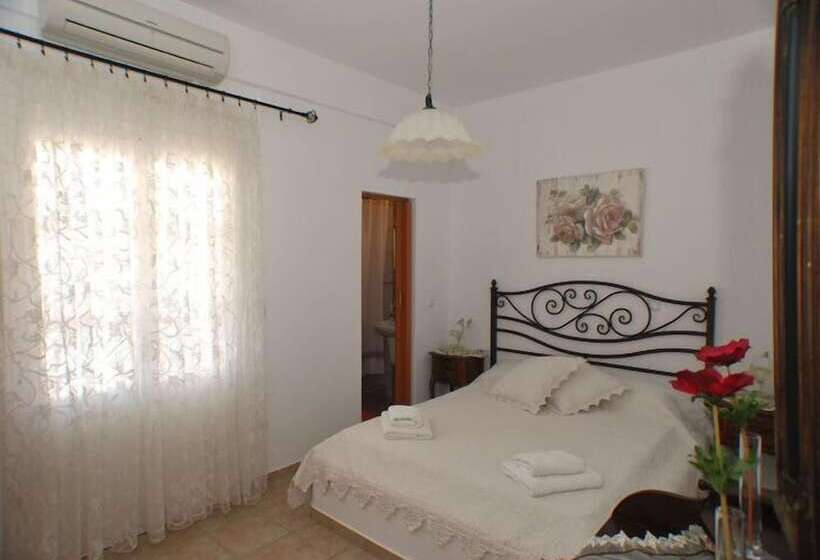 فندق Pension Moschoula