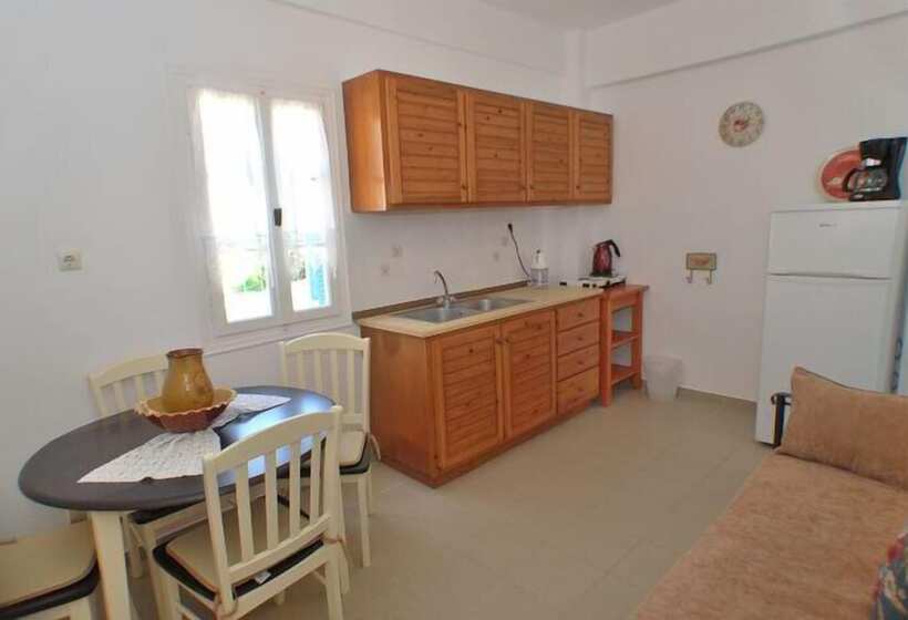 فندق Pension Moschoula
