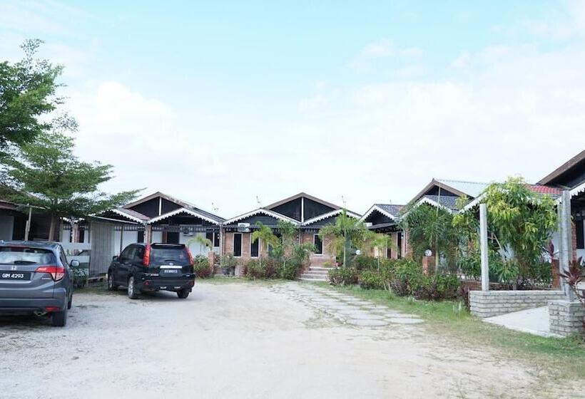 호텔 Pondok Muara Chalet
