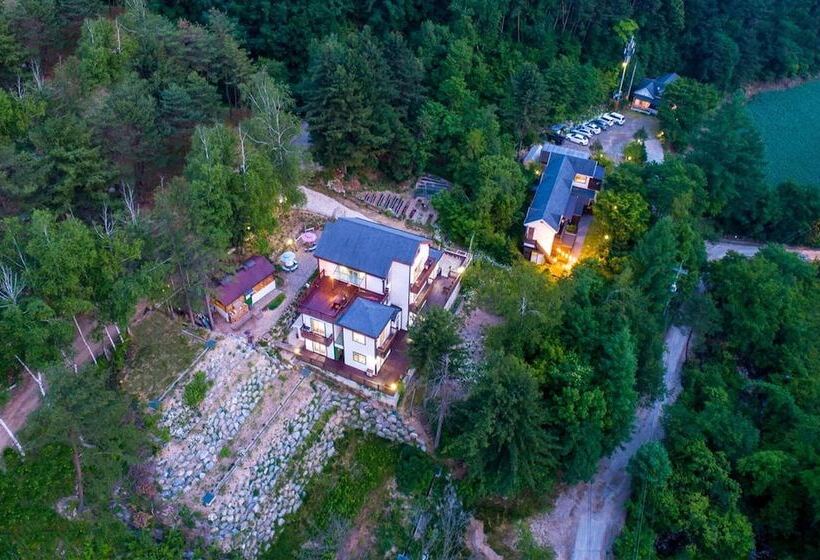 בית מלון כפרי Pyeongchang Secret Garden Pension