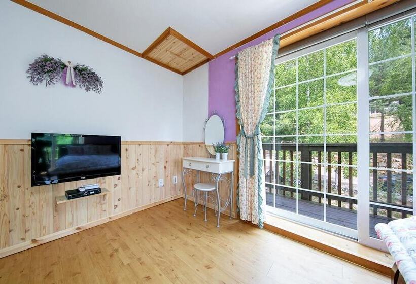 בית מלון כפרי Pyeongchang Secret Garden Pension