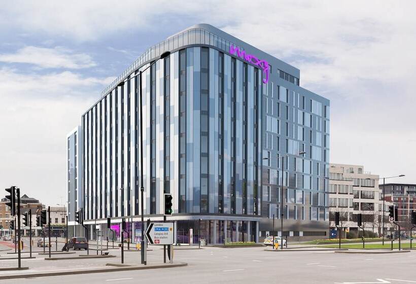 Отель Residence Inn By Marriott Slough