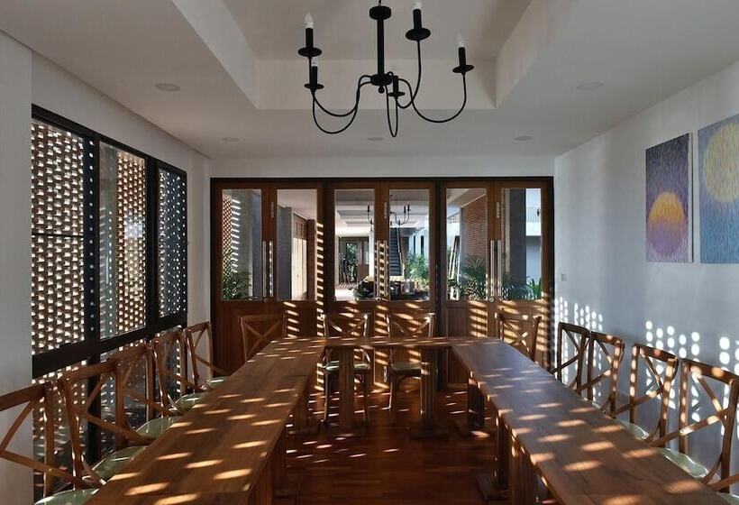 Отель Sansuntree