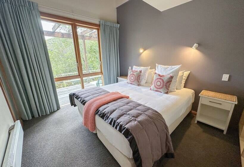 فندق Silverstream Retreat