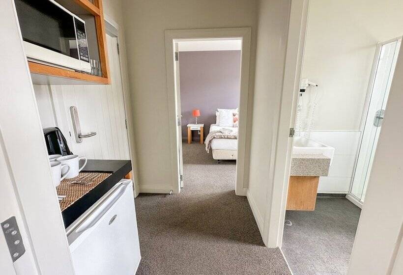 فندق Silverstream Retreat