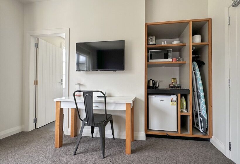 فندق Silverstream Retreat