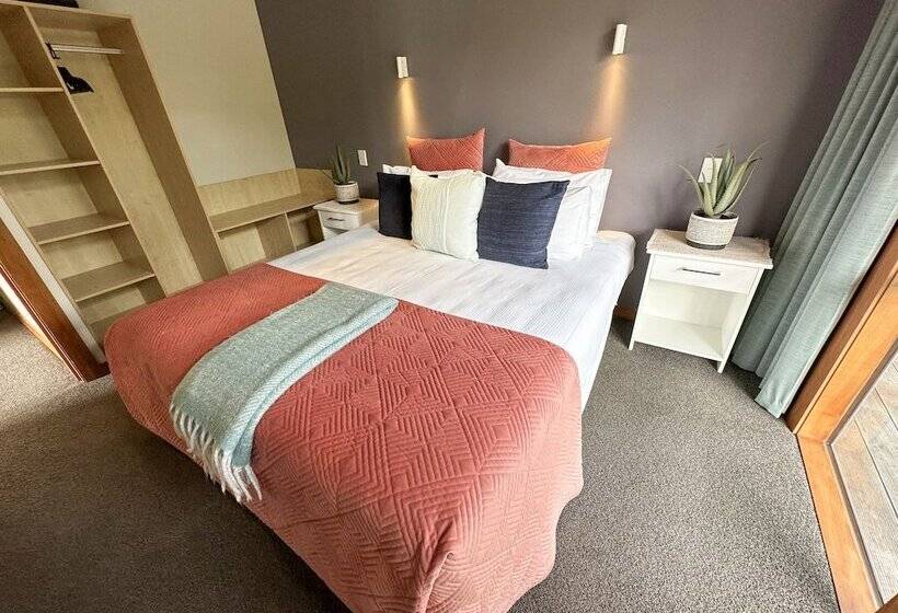 فندق Silverstream Retreat