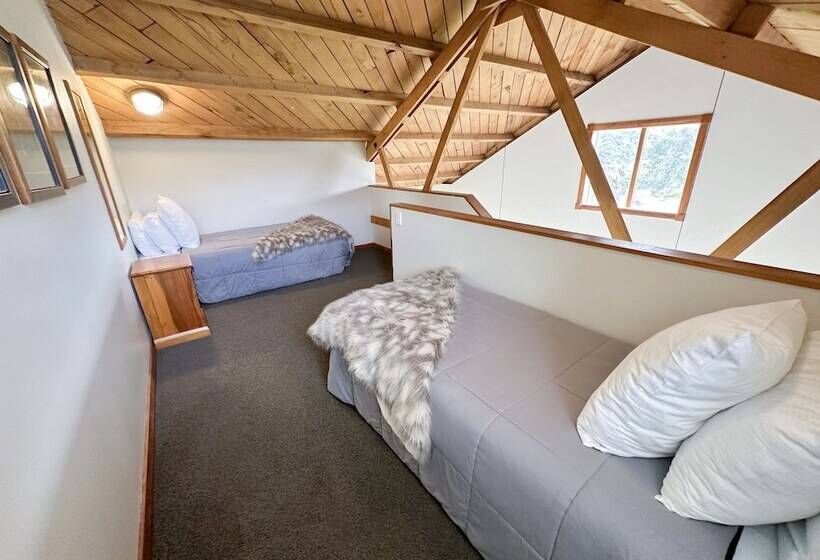 فندق Silverstream Retreat