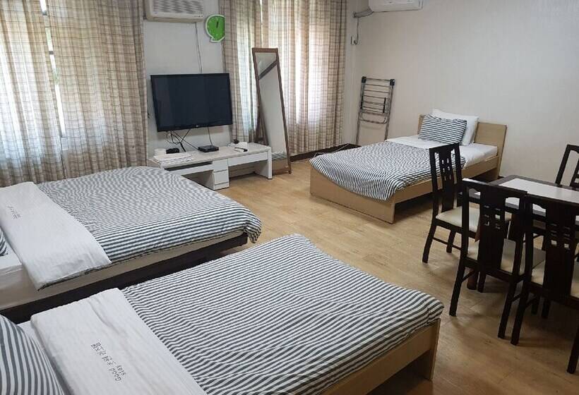 Отель Green Resortel