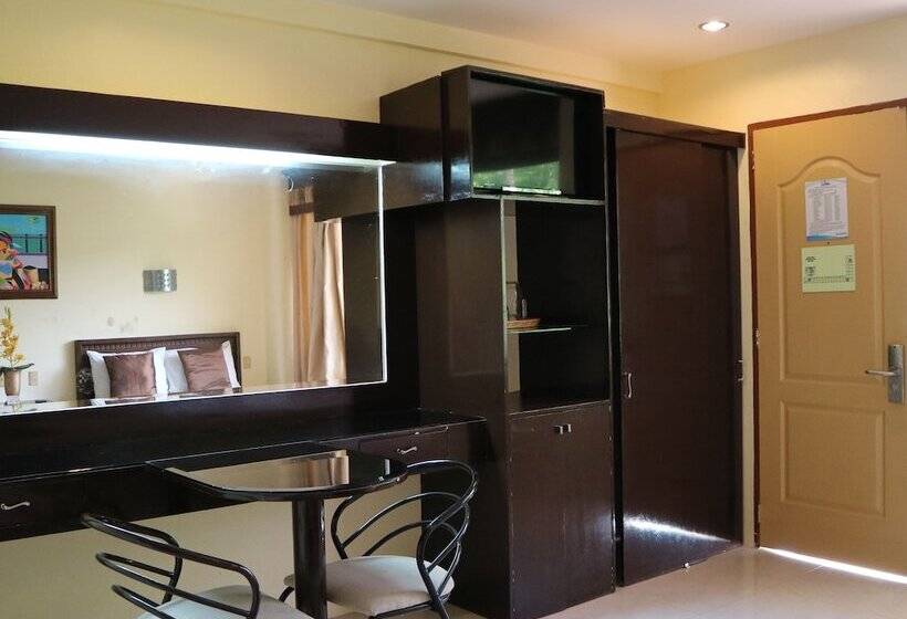 호텔 Splash Oasis Resort