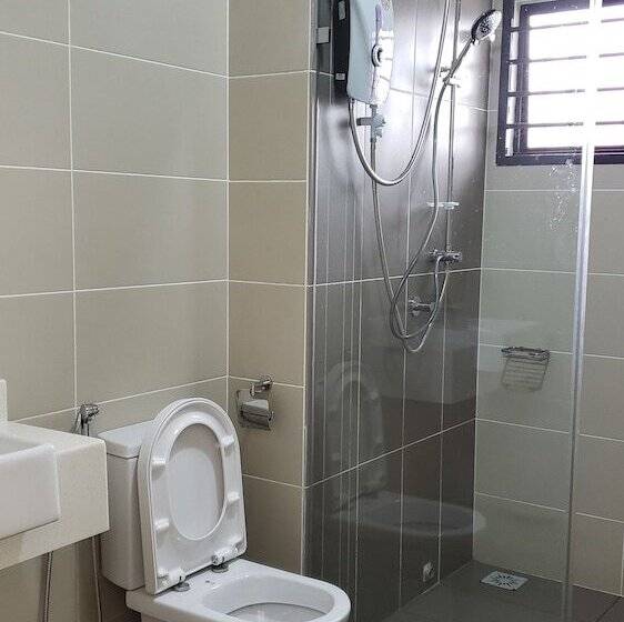 ホテル Sr Home Stay At Klia