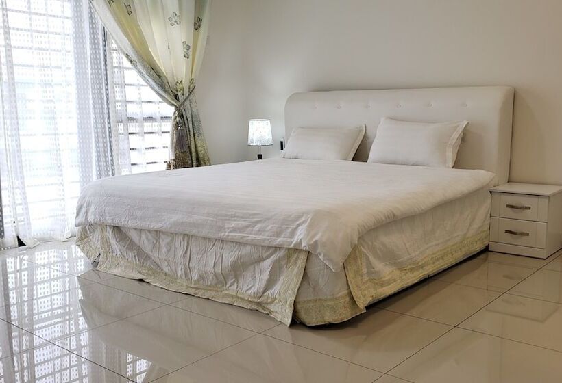 ホテル Sr Home Stay At Klia