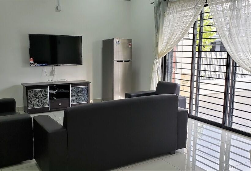 ホテル Sr Home Stay At Klia