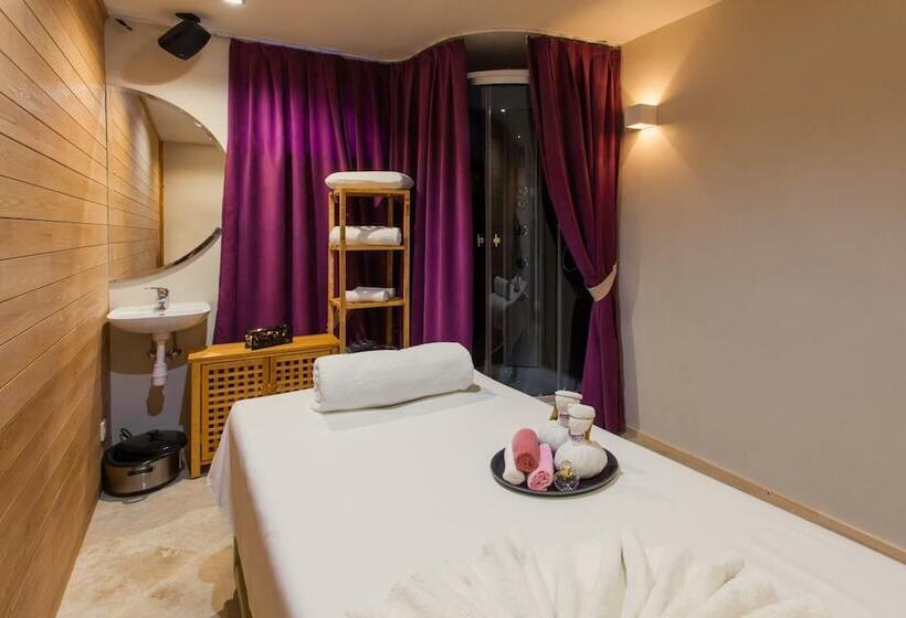 هتل Sun City Arcadia Apartments