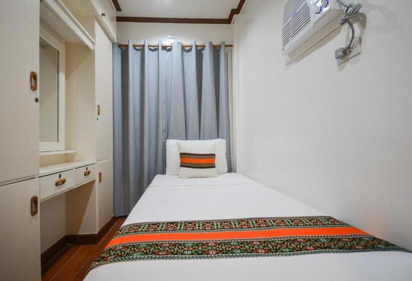 בית מלון כפרי Sur Beach Resort Boracay