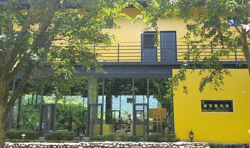 هتل Tabakai Bed And Breakfast