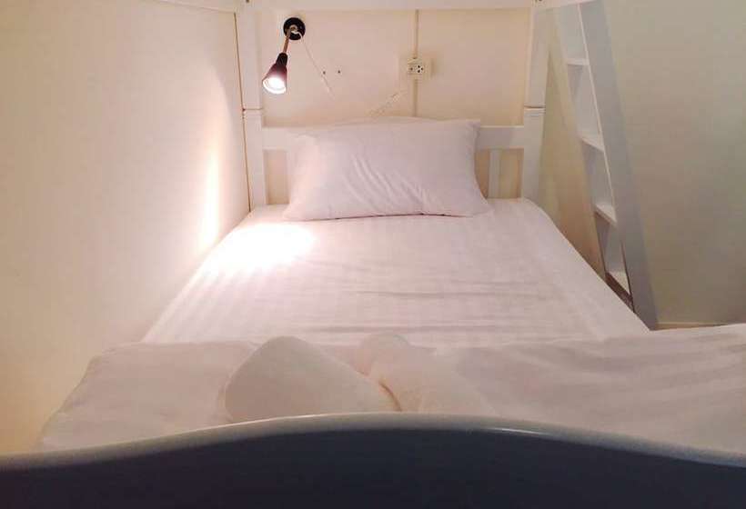 酒店 Take A Break At Naiyang Beach Hostel