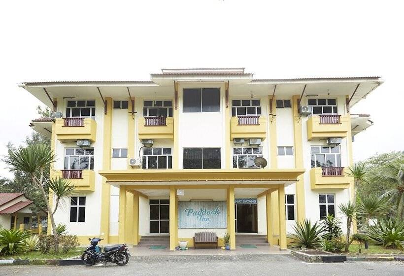 فندق Terengganu Equestrian Resort