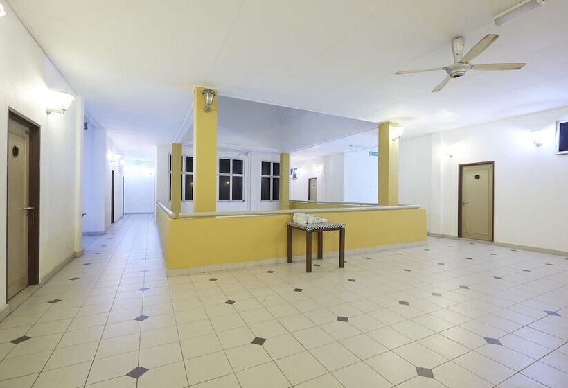 فندق Terengganu Equestrian Resort