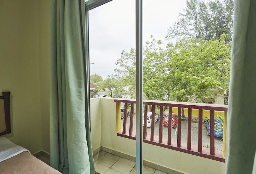 فندق Terengganu Equestrian Resort