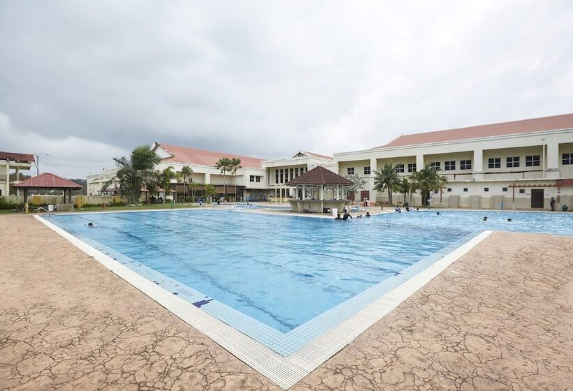 فندق Terengganu Equestrian Resort
