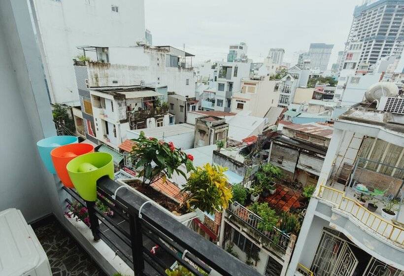 هتل Urban House Saigon 2