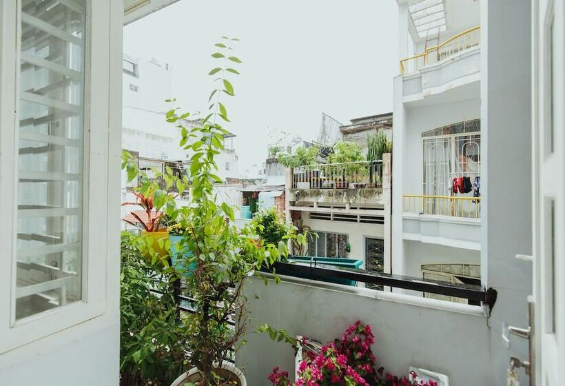 هتل Urban House Saigon 2