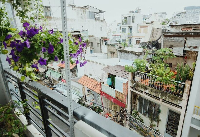 هتل Urban House Saigon 2