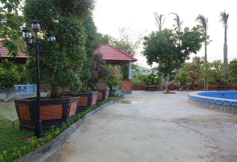 هتل Ven Song Riverside