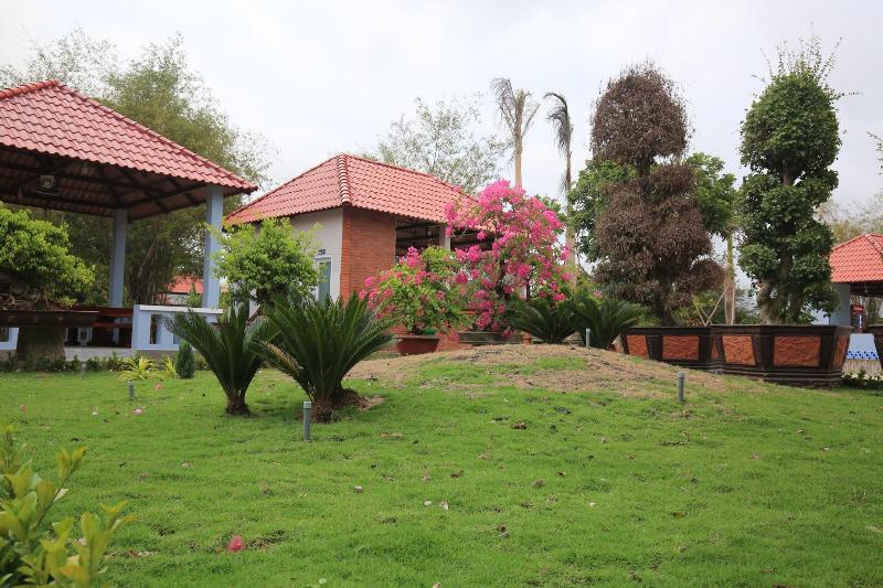 هتل Ven Song Riverside