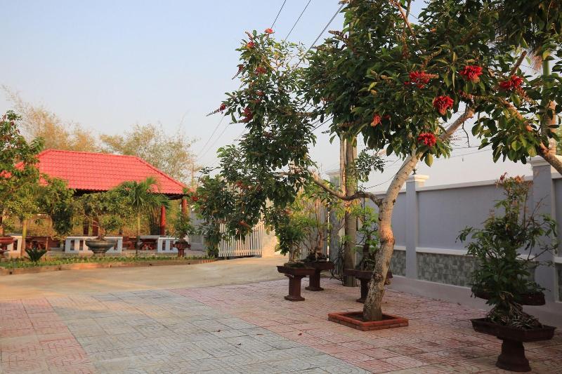 هتل Ven Song Riverside