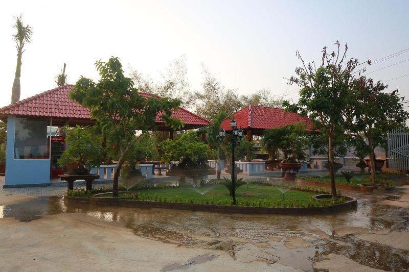 هتل Ven Song Riverside