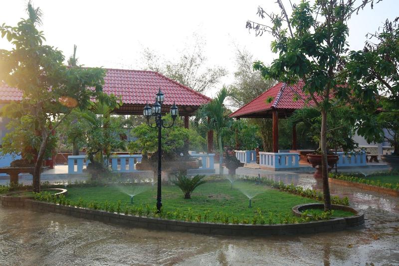 هتل Ven Song Riverside