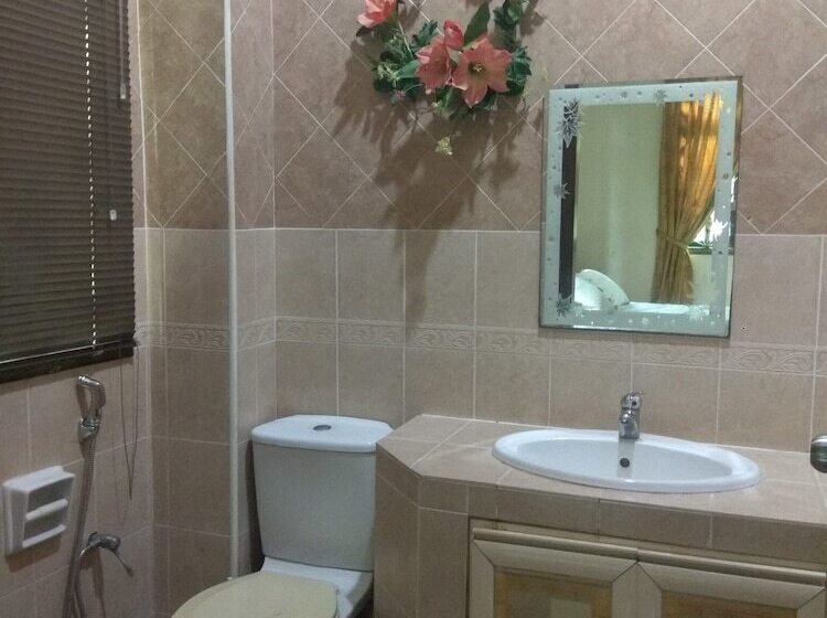 هتل Villa Shamir Near Klia