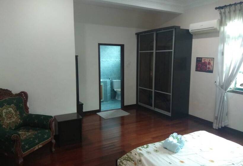 هتل Villa Shamir Near Klia
