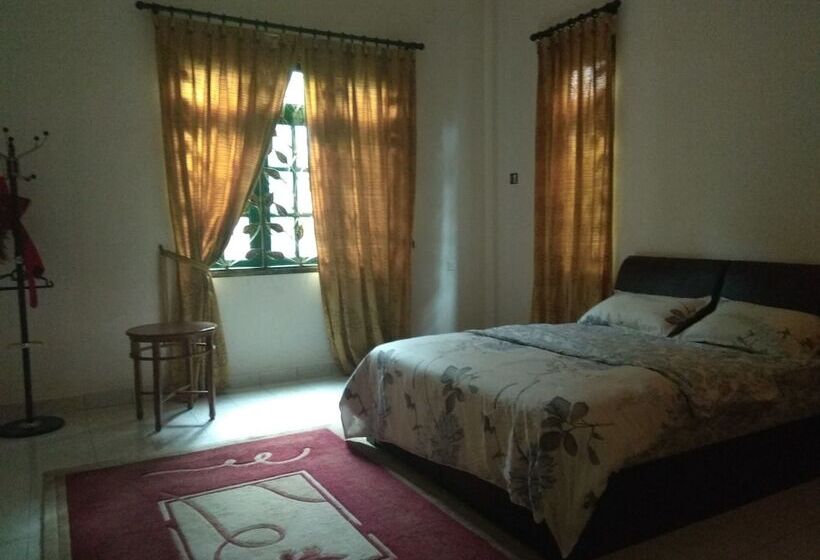 هتل Villa Shamir Near Klia