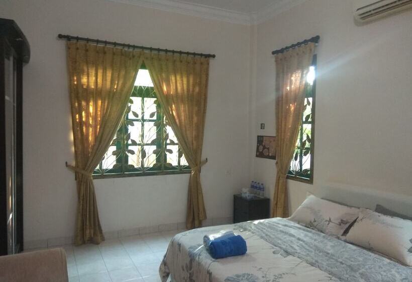 هتل Villa Shamir Near Klia